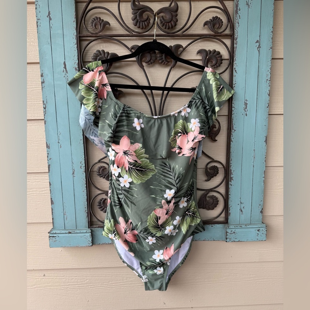 Kona Sol SZ L High Coverage Green Floral One Piece Off The Shoulder Swimsuit